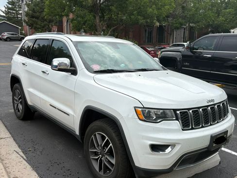 Used 2021 Jeep Grand Cherokee Limited AWD/4WD image 8
