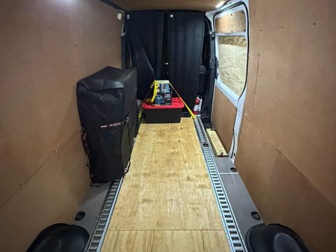 Used 2023 Mercedes-Benz Sprinter 2500 image 6