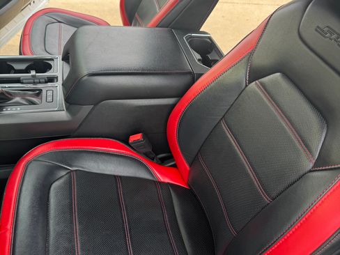 Used 2019 Ford F150 Lariat w/ Equipment Group 502A Luxury AWD/4WD image 2