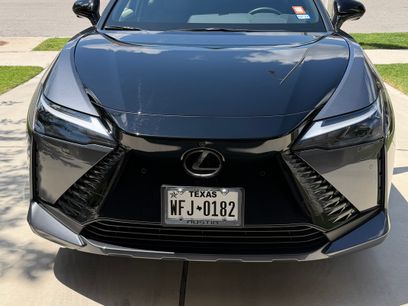 Used 2025 Lexus RZ 300e w/ Accessory Package (2T)