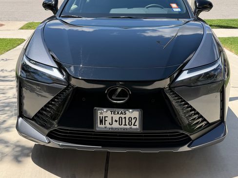 Used 2025 Lexus RZ 300e w/ Accessory Package (2T) FWD image 1
