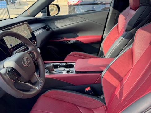 Used 2024 Lexus RX 500h F Sport w/ Cold Area Package image 8