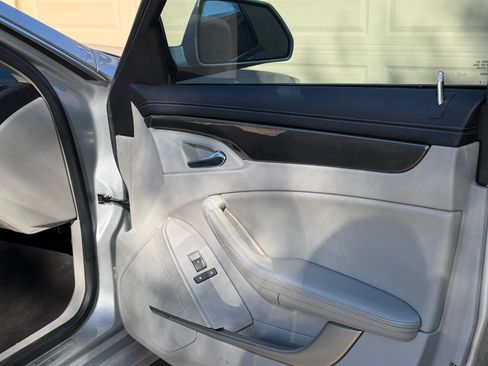 Used 2009 Cadillac CTS 3.6 image 16