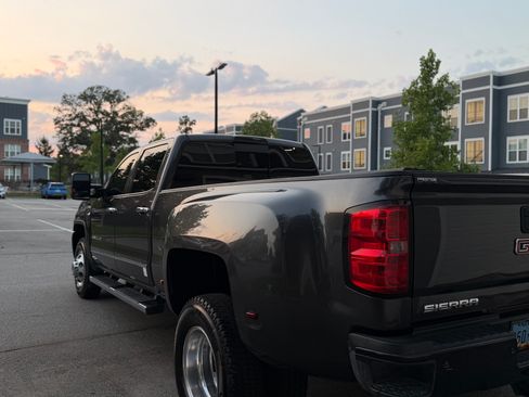 Used 2015 GMC Sierra 3500 Denali w/ Duramax Plus Package AWD/4WD image 16