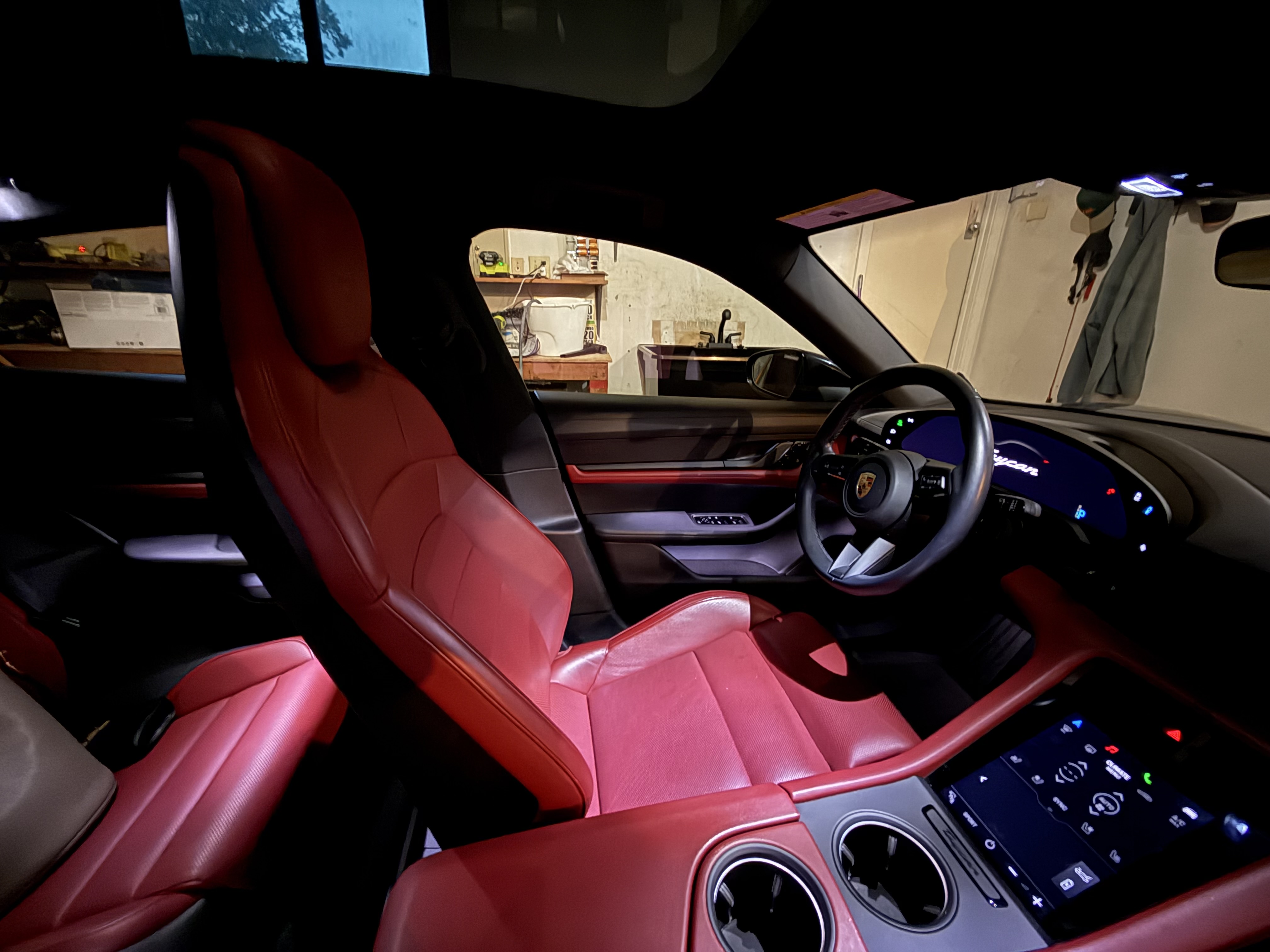 Used 2021 Porsche Taycan RWD image 11