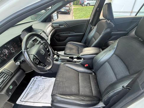 Used 2016 Honda Accord Sport image 9