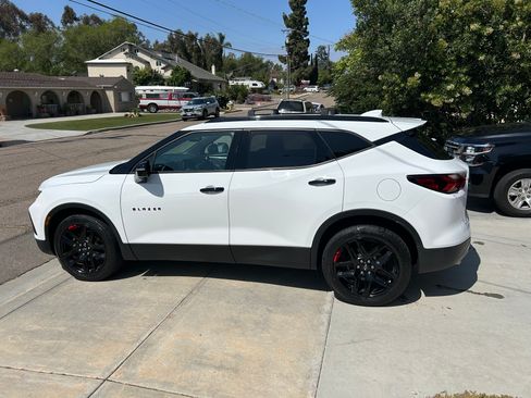 Used 2020 Chevrolet Blazer LT w/ Redline Edition AWD/4WD image 2