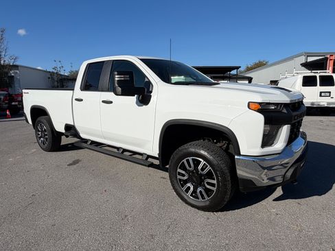 Used 2022 Chevrolet Silverado 2500 W/T w/ WT Convenience Package image 4