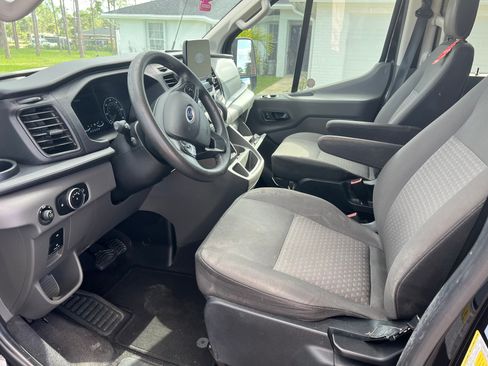 Used 2021 Ford Transit 350 XLT image 12