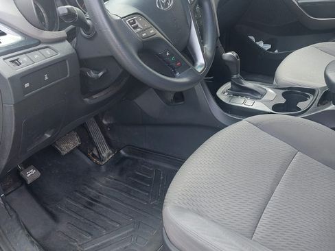 Used 2016 Hyundai Santa Fe Sport image 10