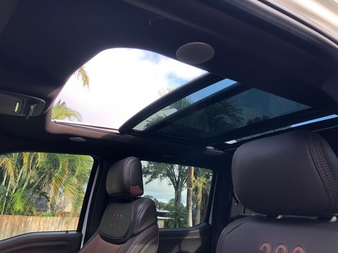 Used 2024 Ford F350 King Ranch w/ FX4 Off-Road Package image 9