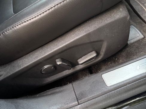 Used 2016 Ford Fusion Energi Titanium image 21