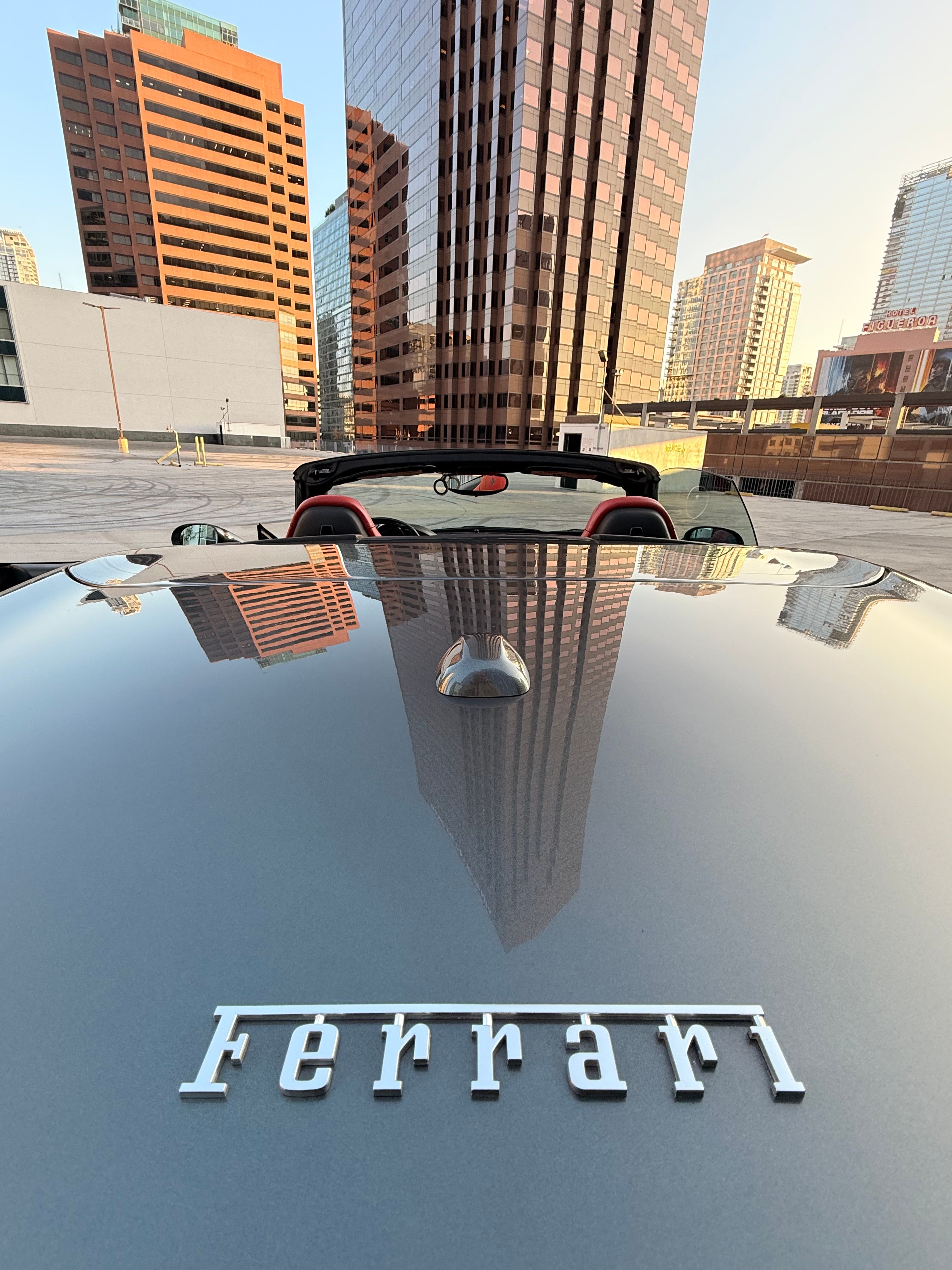 Used 2017 Ferrari California T RWD image 6