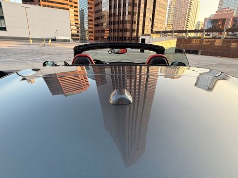 Used 2017 Ferrari California T image 6