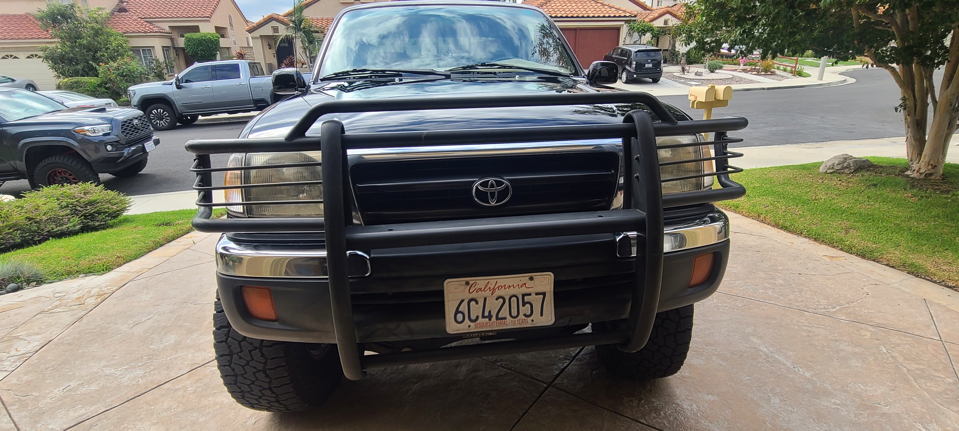 Used 1999 Toyota Tacoma 4x4 Xtracab V6 image 2
