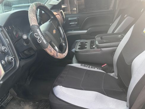 Used 2015 Chevrolet Silverado 2500 LT image 2