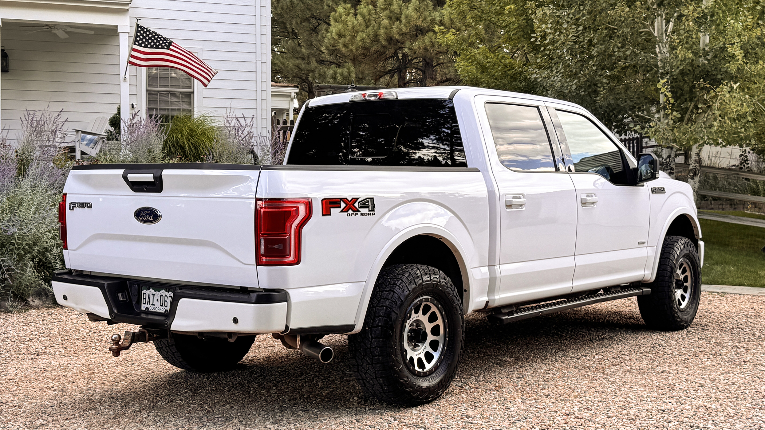 Used 2017 Ford F150 XLT w/ Equipment Group 302A Luxury AWD/4WD image 9