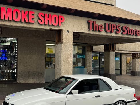 Used 1997 BMW 328i Convertible image 6