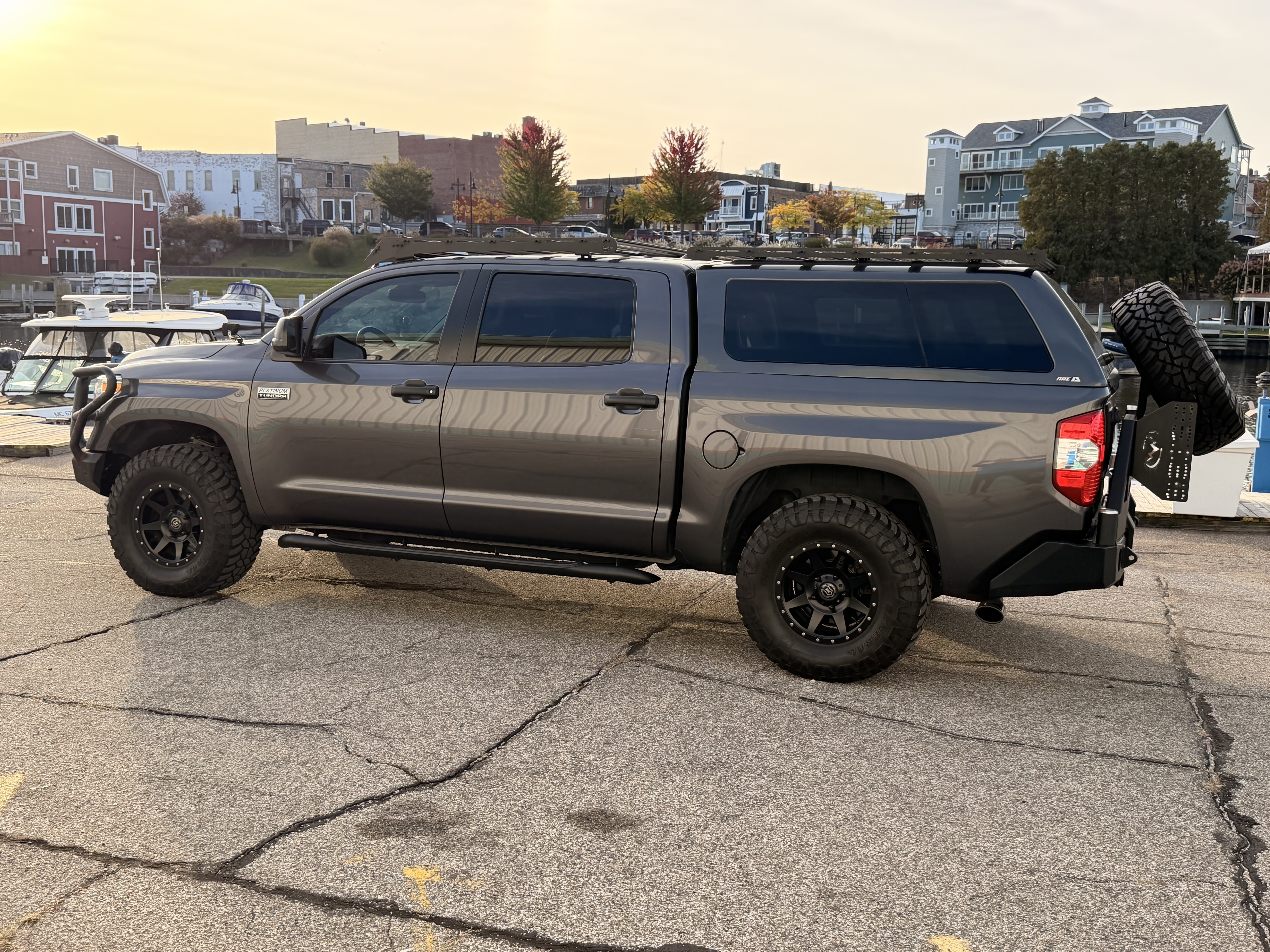 Used 2020 Toyota Tundra Platinum AWD/4WD image 1