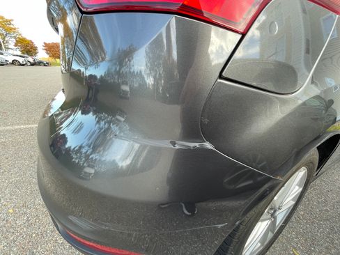 Used 2015 Ford Focus SE image 12