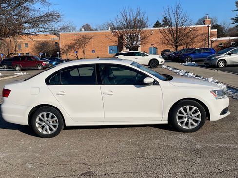 Used 2012 Volkswagen Jetta SE image 4