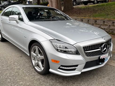 Used 2012 Mercedes-Benz CLS 550 4MATIC image 2