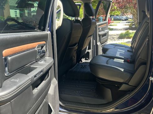 Used 2017 RAM 2500 Laramie AWD/4WD image 13