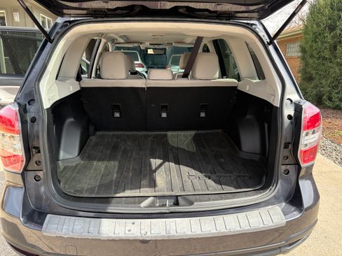 Used 2016 Subaru Forester 2.5i Premium image 14