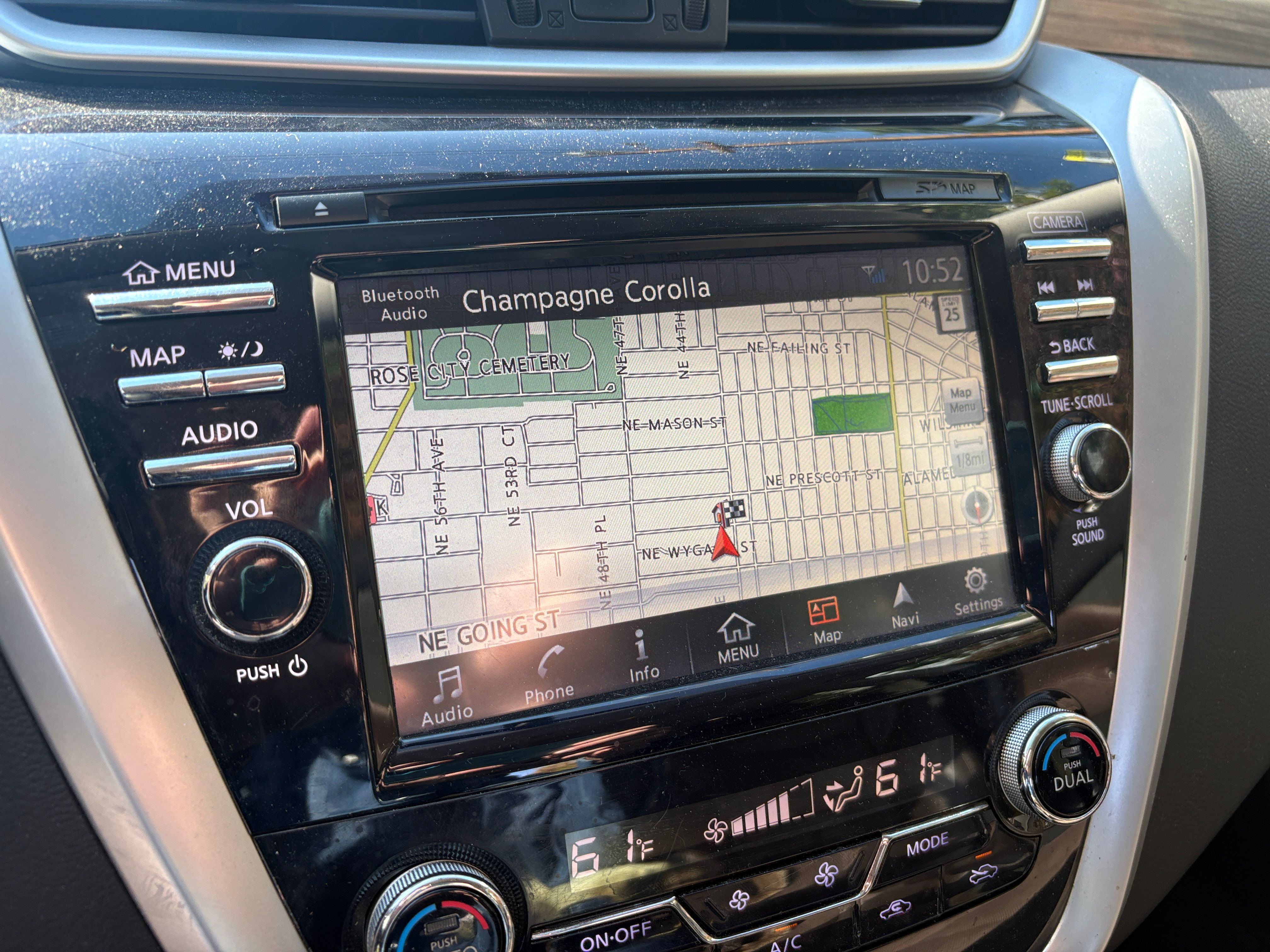 Used 2016 Nissan Murano Platinum w/ Platinum Technology Package AWD/4WD image 17