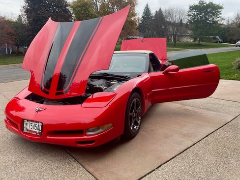 Used 2000 Chevrolet Corvette Convertible w/ Memory Pkg image 16