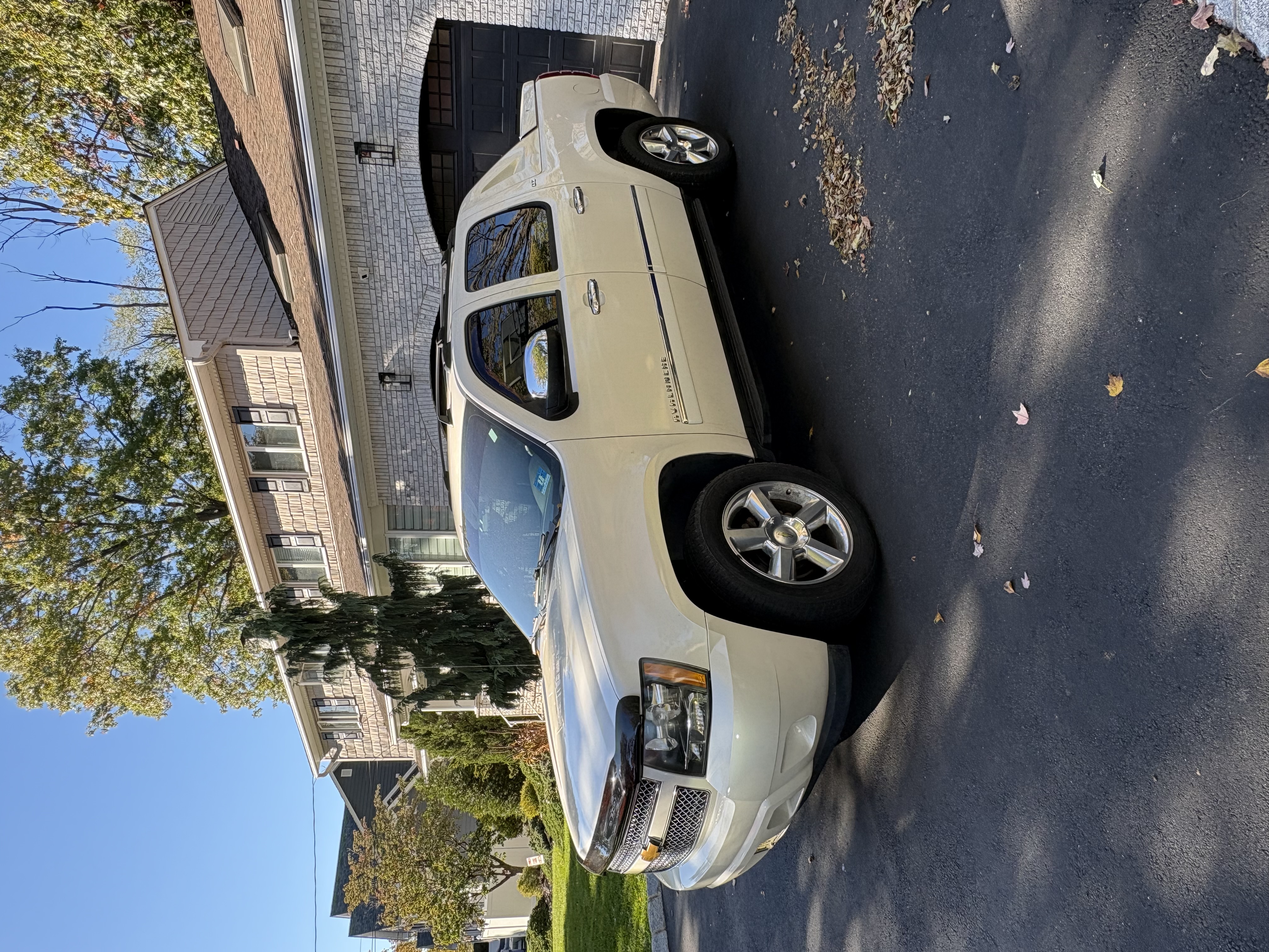 Used 2012 Chevrolet Avalanche LTZ AWD/4WD image 1