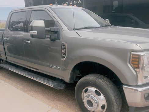 Used 2019 Ford F350 Lariat w/ Tow Technology Bundle AWD/4WD image 4