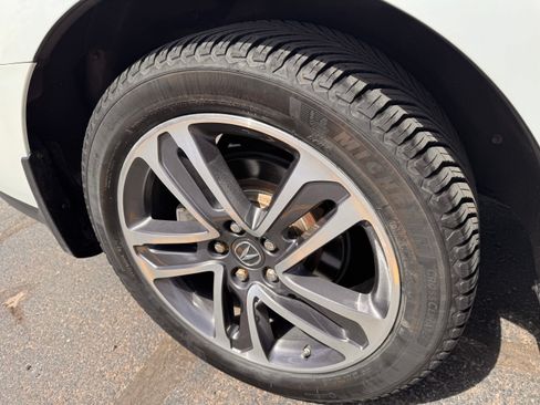 Used 2018 Acura MDX SH-AWD w/ Advance Package image 26