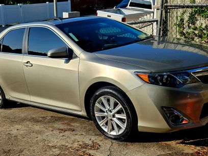Used 2013 Toyota Camry XLE w/ Leather Pkg