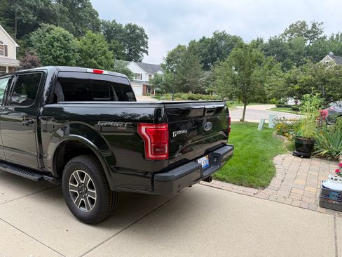 Used 2015 Ford F150 Lariat w/ Equipment Group 502A Luxury AWD/4WD image 6