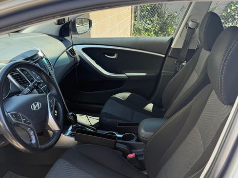 Used 2016 Hyundai Elantra GT w/ Option Group 02 FWD image 9