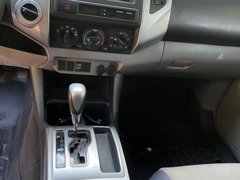 Used 2012 Toyota Tacoma 4x4 Double Cab w/ TRD Sport Pkg image 20