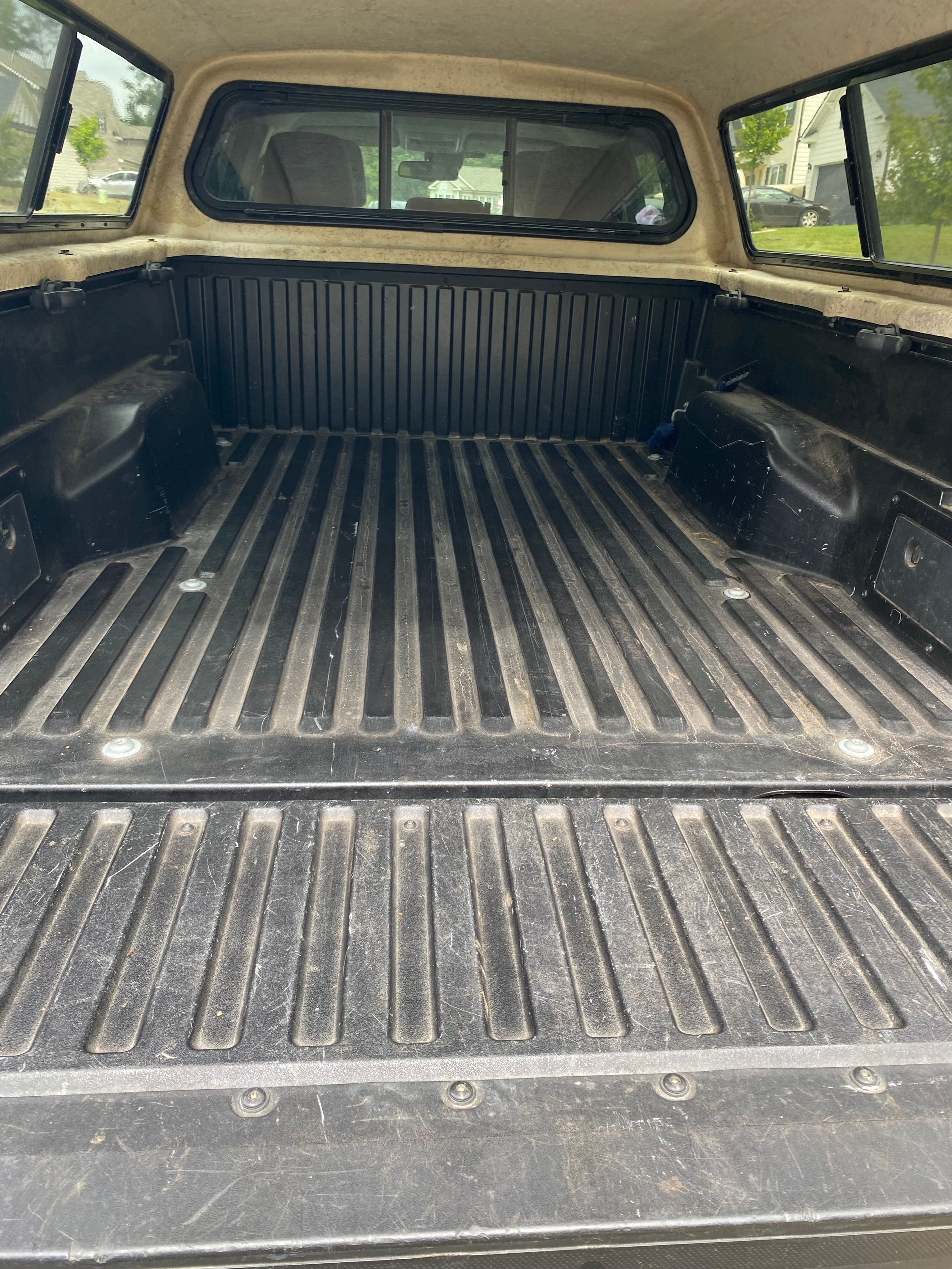 Used 2018 Toyota Tacoma SR5 AWD/4WD image 11