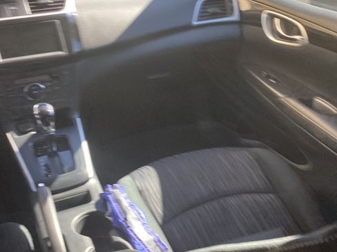 Used 2019 Nissan Sentra SV image 15