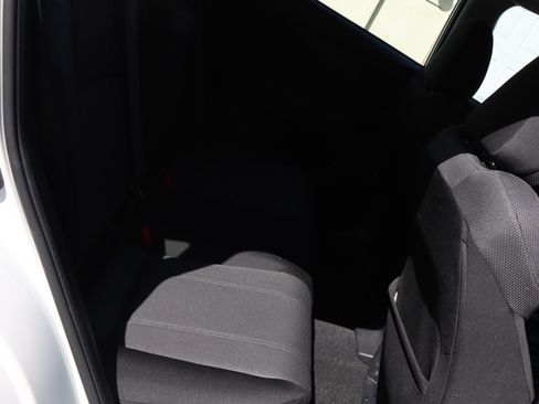 Used 2017 Subaru Impreza 2.0i Premium image 18