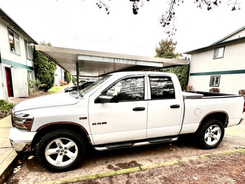 Used 2008 Dodge Ram 1500 Truck SLT image 1
