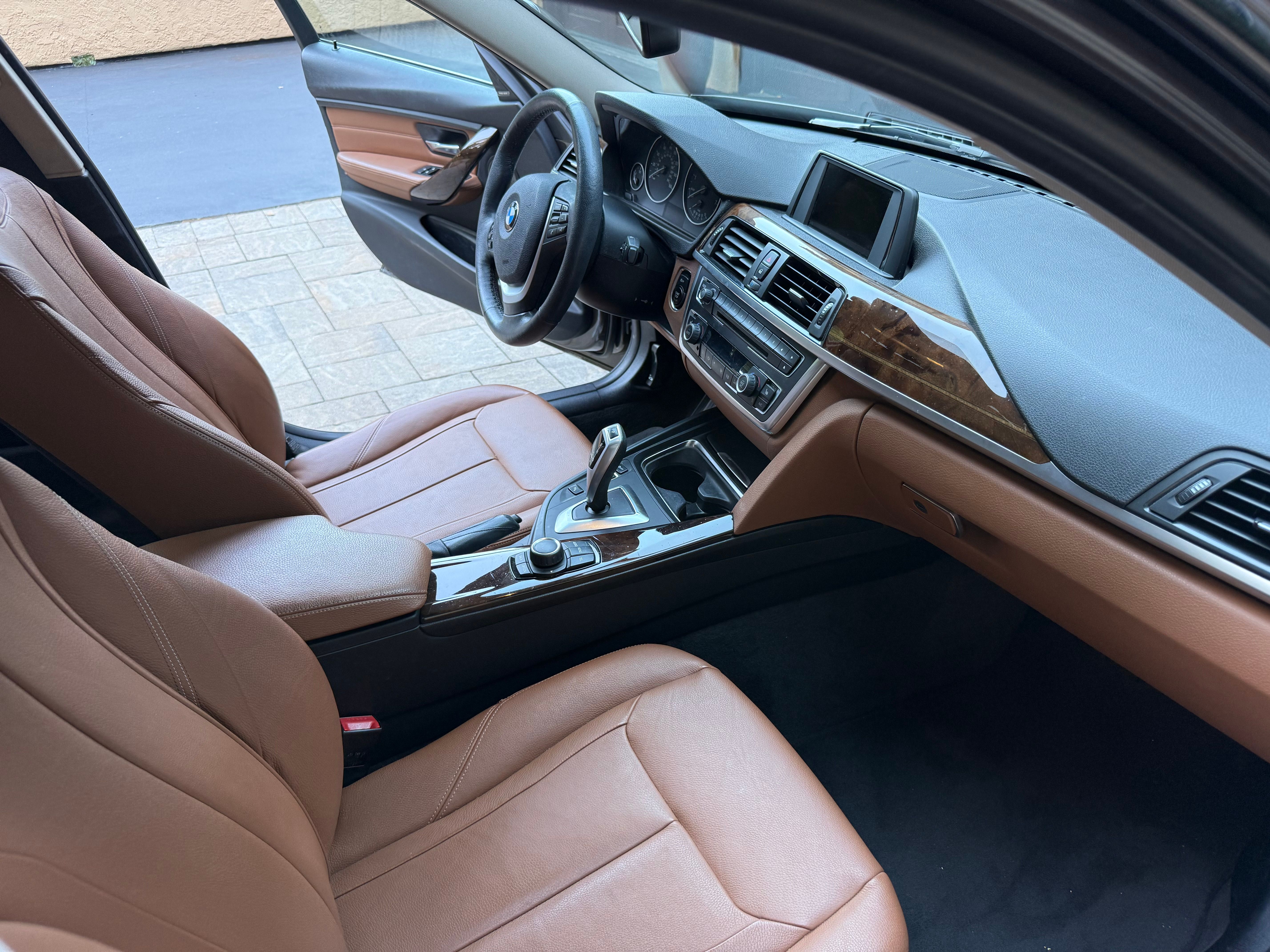 Used 2015 BMW 335i xDrive Sedan AWD/4WD image 8
