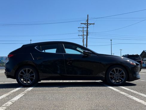 Used 2020 MAZDA MAZDA3 AWD Hatchback image 5