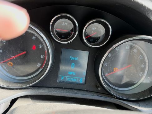 Used 2011 Buick Regal CXL w/ RL3 Preferred Equipment Group FWD image 4