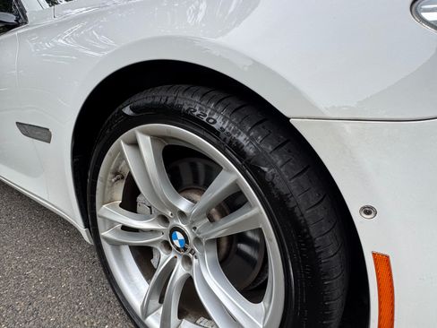 Used 2015 BMW 750i RWD image 21