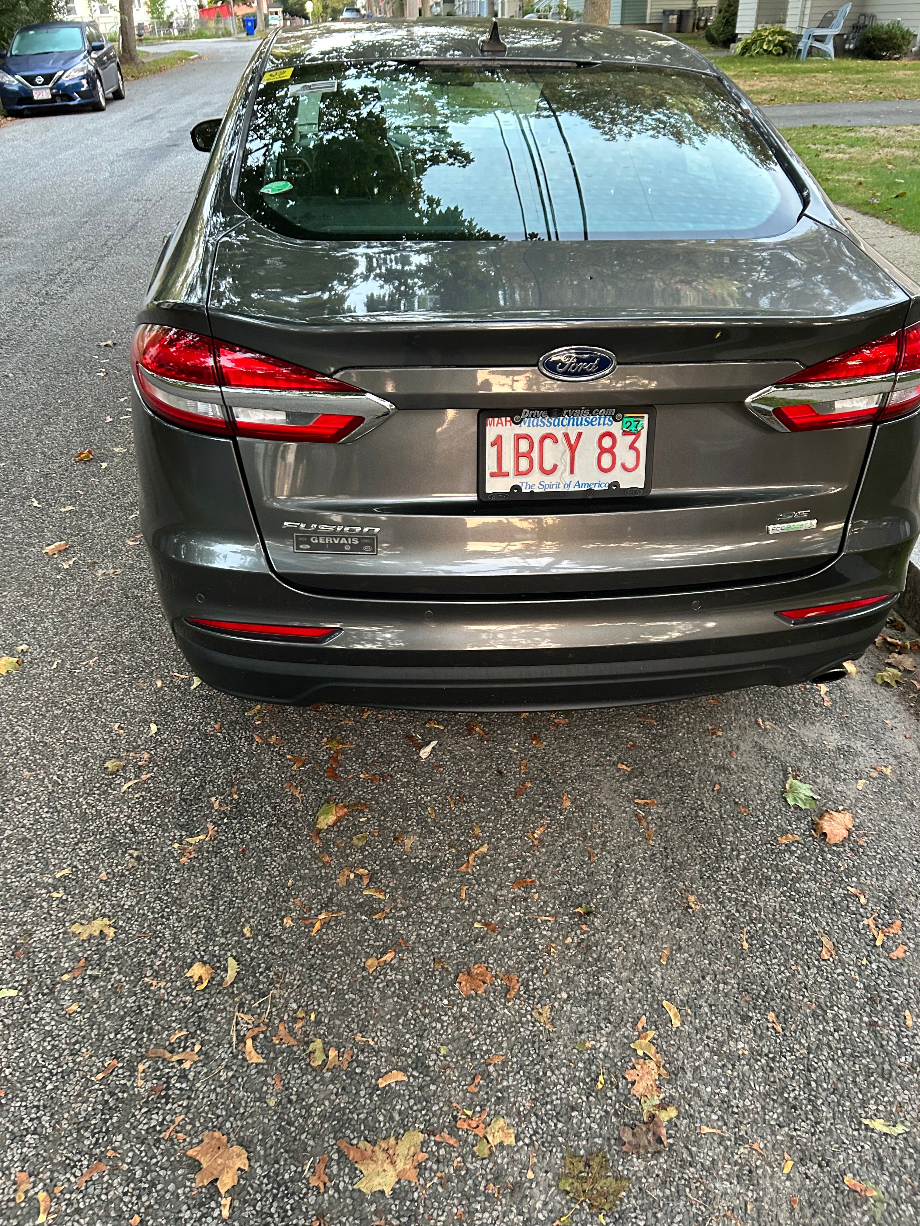 Used 2019 Ford Fusion SE FWD image 5