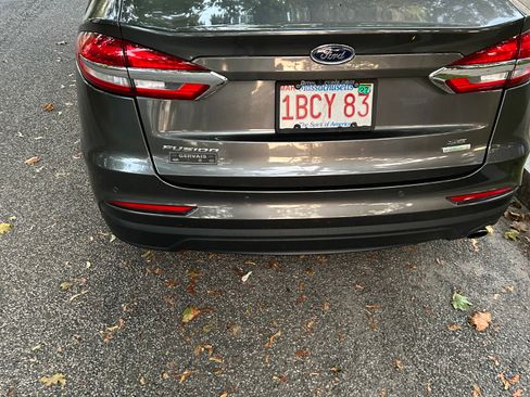 Used 2019 Ford Fusion SE image 5