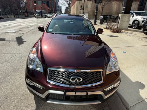 Used 2017 INFINITI QX50 AWD w/ Technology Package image 5