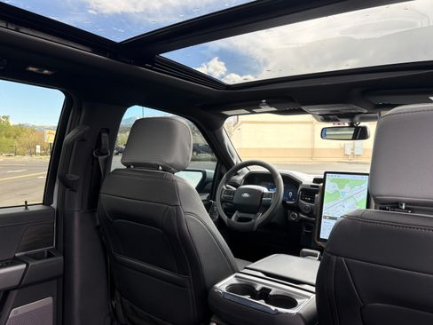 Used 2025 Ford F150 Lightning Lariat AWD/4WD image 30