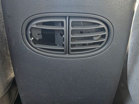 Used 2005 Ford Five Hundred SEL image 29